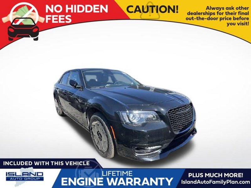 Certified 2023 Chrysler 300 Touring L w/ Popular Equipment Group image 1