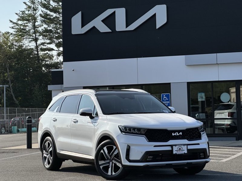 Certified 2023 Kia Sorento EX w/ Panoramic Sunroof Package image 1