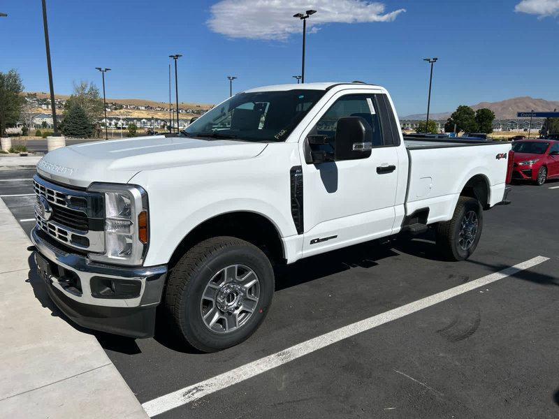 New 2025 Ford F350 XLT image 1