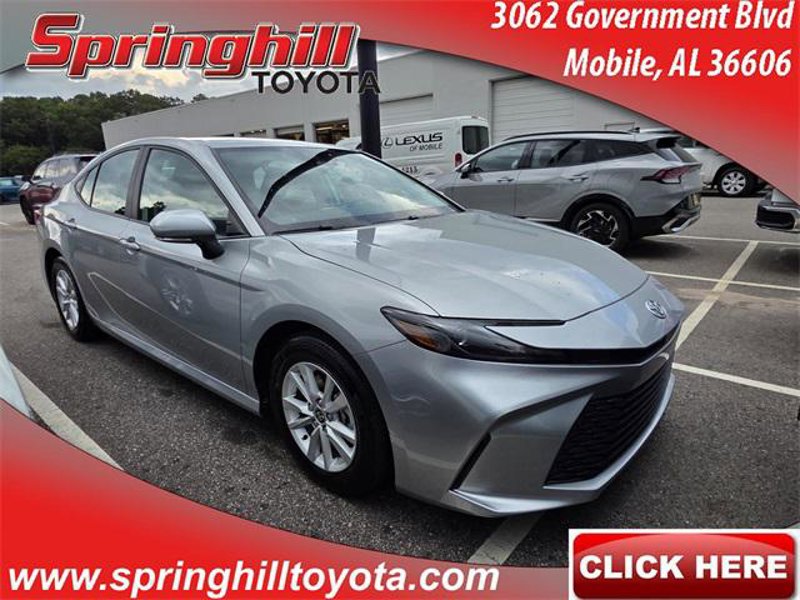 Certified 2025 Toyota Camry LE image 1