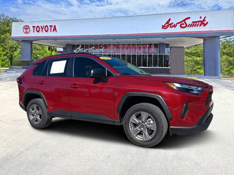 Certified 2024 Toyota RAV4 LE image 1
