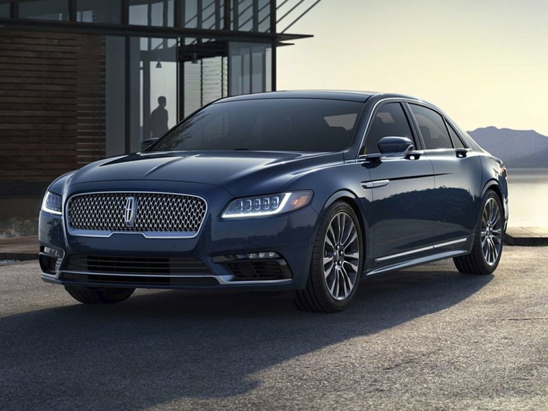 Used 2020 Lincoln Continental image 1