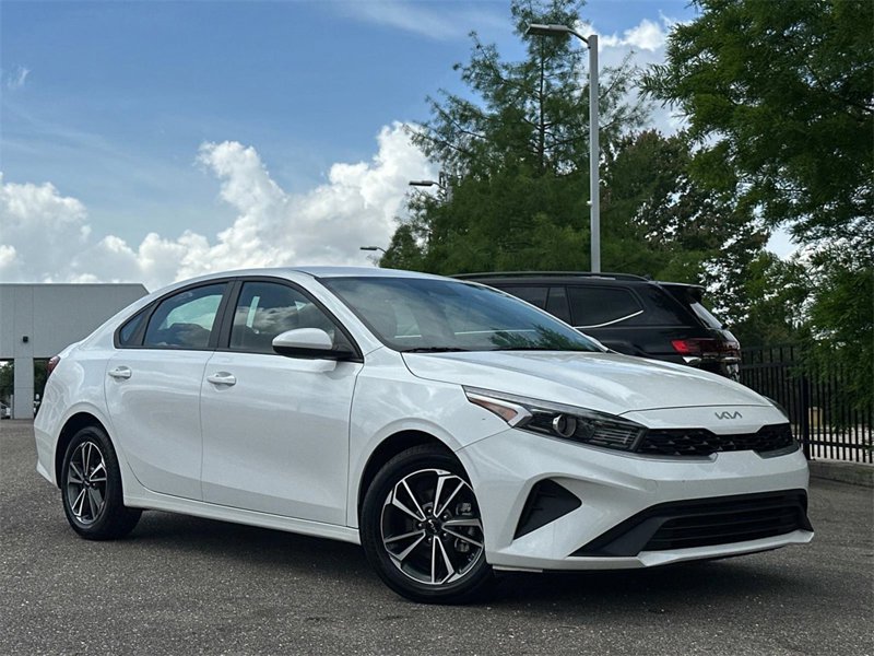 Certified 2023 Kia Forte LXS image 1