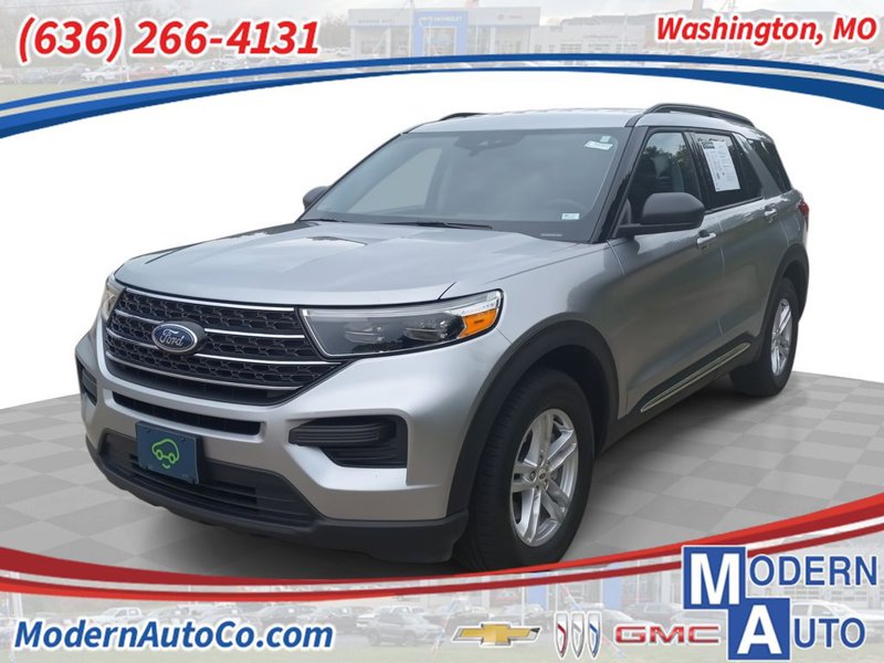 Used 2023 Ford Explorer XLT image 1