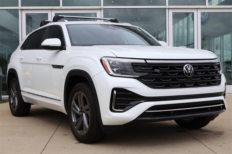 Certified 2024 Volkswagen Atlas Cross Sport SEL R-Line image 1