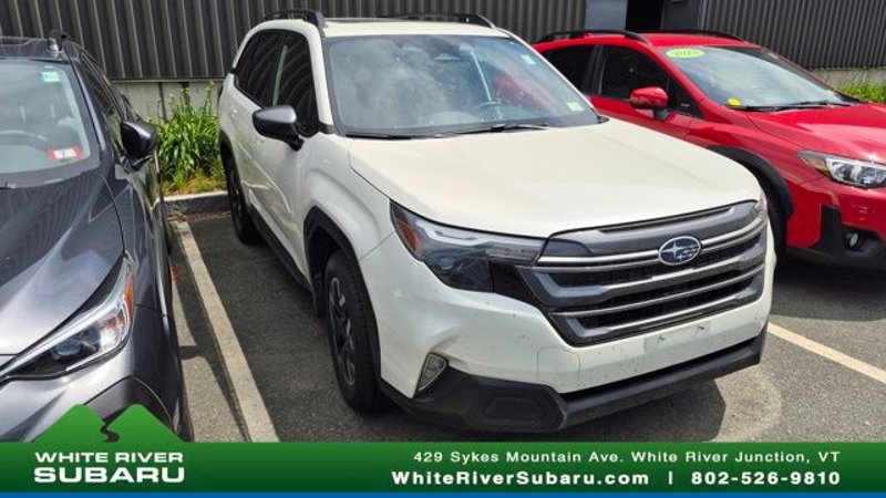 Certified 2025 Subaru Forester Premium image 1