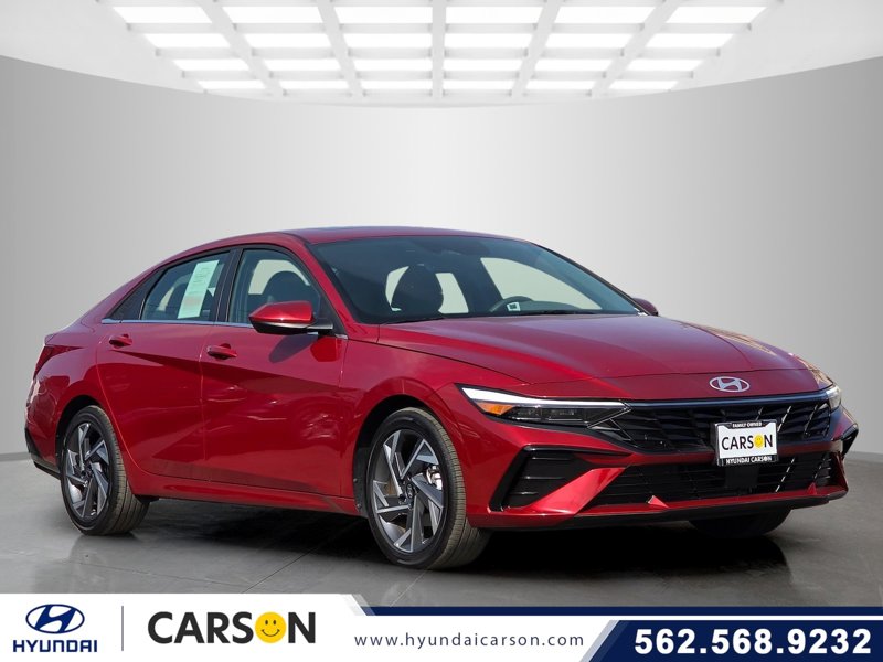 Certified 2025 Hyundai Elantra SEL image 1