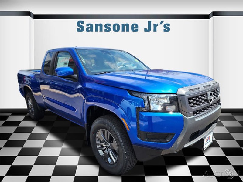 Certified 2025 Nissan Frontier SV image 1