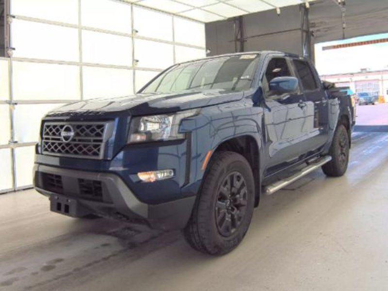 Used 2022 Nissan Frontier SV image 1