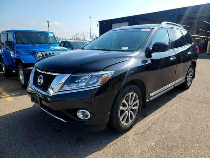 Used 2015 Nissan Pathfinder SL w/ SL Premium Package image 1
