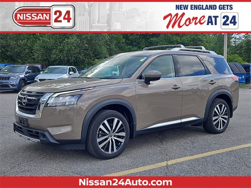 Certified 2023 Nissan Pathfinder Platinum image 1