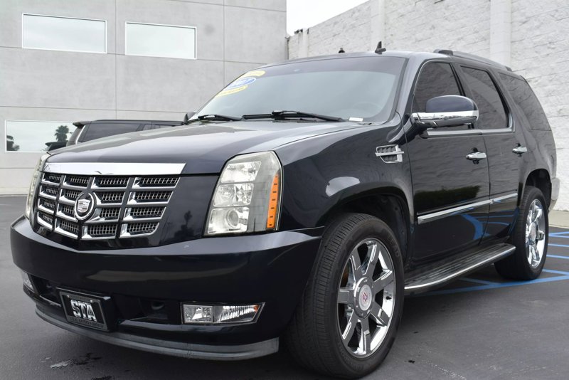 Used 2007 Cadillac Escalade AWD image 1