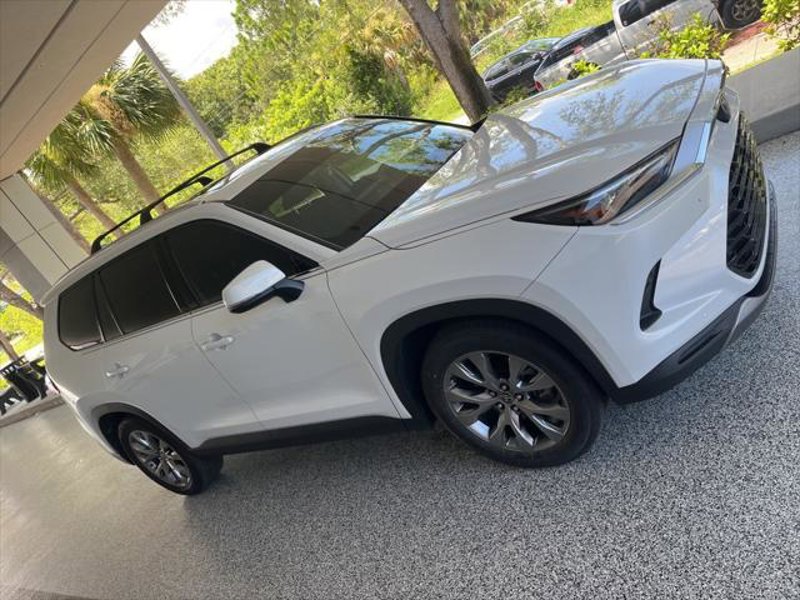 Certified 2024 Toyota Grand Highlander Limited image 1