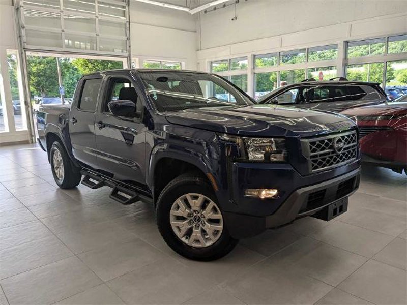 Certified 2022 Nissan Frontier SV image 1