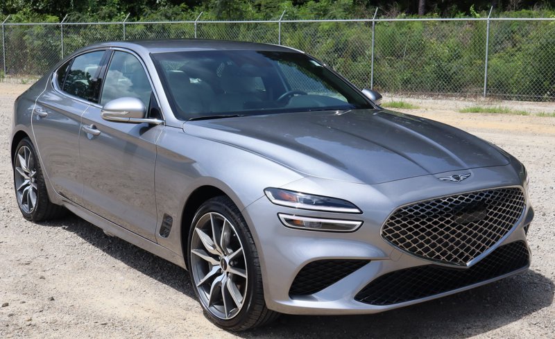 Certified 2025 Genesis G70 2.5T image 1