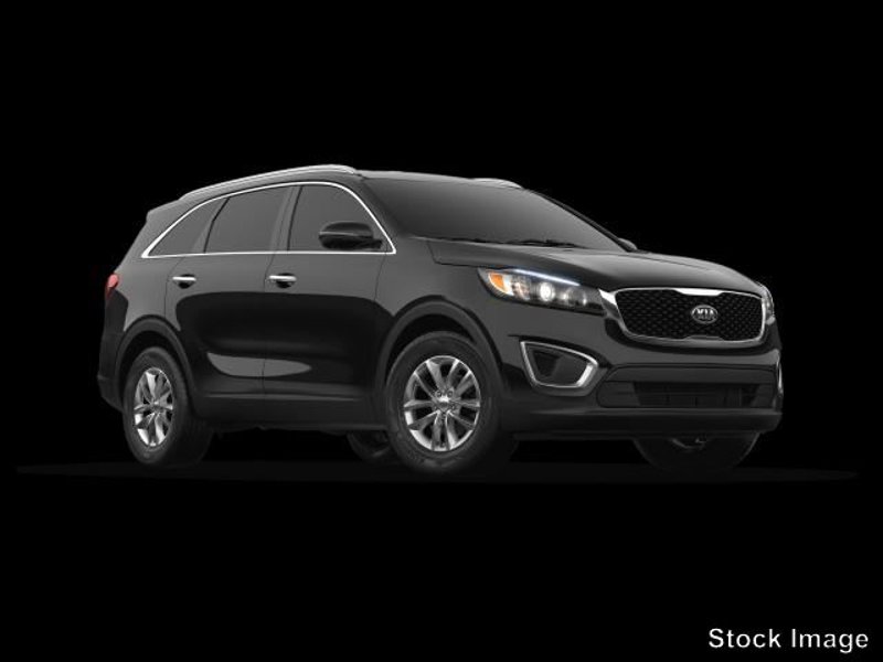 Used 2019 Kia Sorento LX image 1