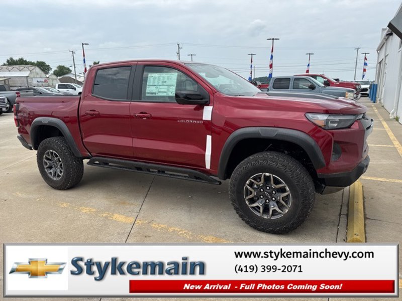 New 2025 Chevrolet Colorado ZR2 w/ Technology Package image 1