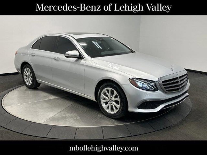 Certified 2018 Mercedes-Benz E 300 4MATIC image 1