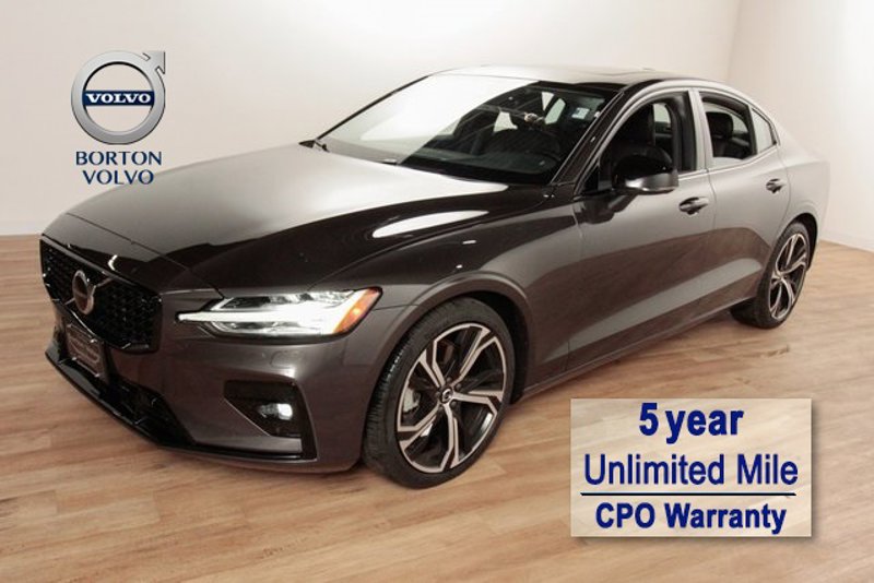 Certified 2025 Volvo S60 B5 Core image 1