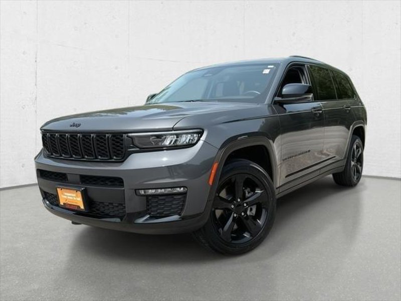 Certified 2022 Jeep Grand Cherokee L Limited w/ Black Appearance Package image 1