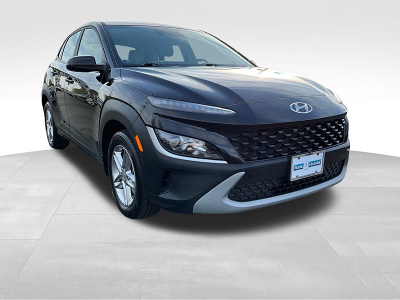 Certified 2022 Hyundai Kona SE image 1