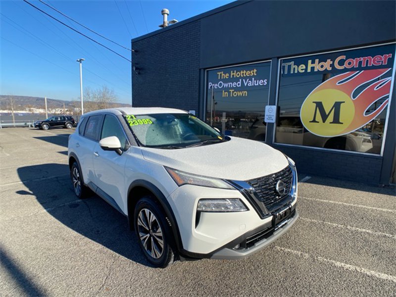 Certified 2021 Nissan Rogue SV image 1