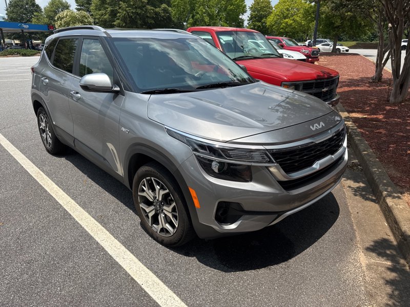 Certified 2023 Kia Seltos EX image 1