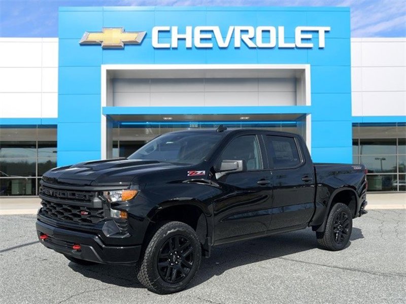 Certified 2025 Chevrolet Silverado 1500 Custom Trail Boss image 1