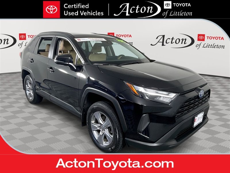 Certified 2022 Toyota RAV4 XLE image 1