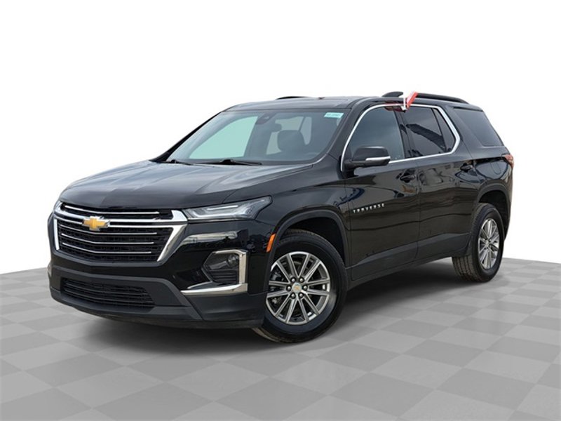 Certified 2023 Chevrolet Traverse LT w/ LPO, Floor Liner Package image 1