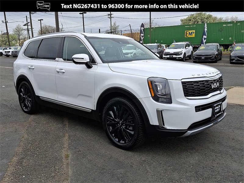 Certified 2022 Kia Telluride EX w/ Towing Package image 1