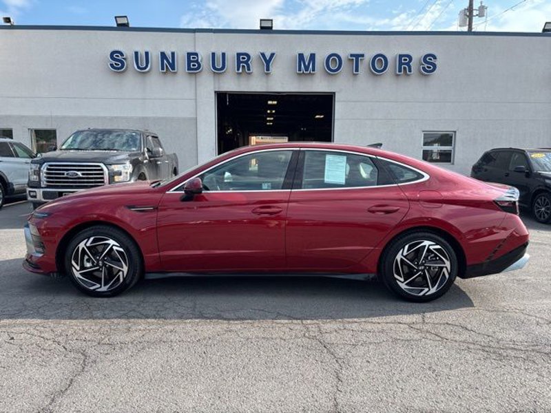 Certified 2024 Hyundai Sonata SEL w/ Convenience Package image 1
