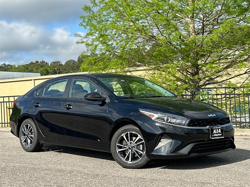 Certified 2023 Kia Forte LXS image 1