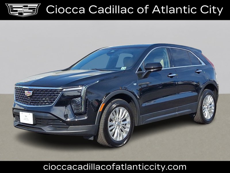 Certified 2024 Cadillac XT4 Luxury w/ Cold Weather Package image 1