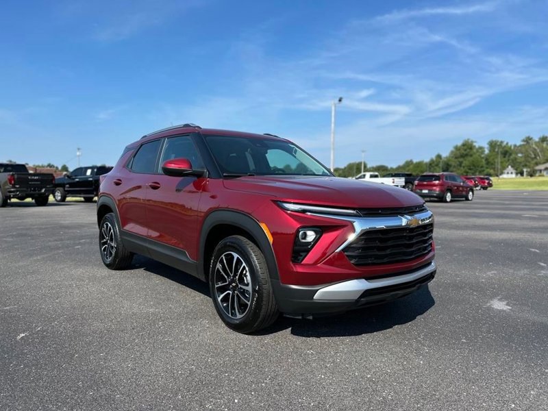 Certified 2024 Chevrolet TrailBlazer LT w/ LT Cold Weather Package image 1