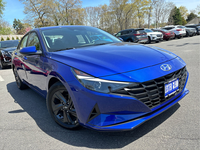 Certified 2023 Hyundai Elantra SEL image 1