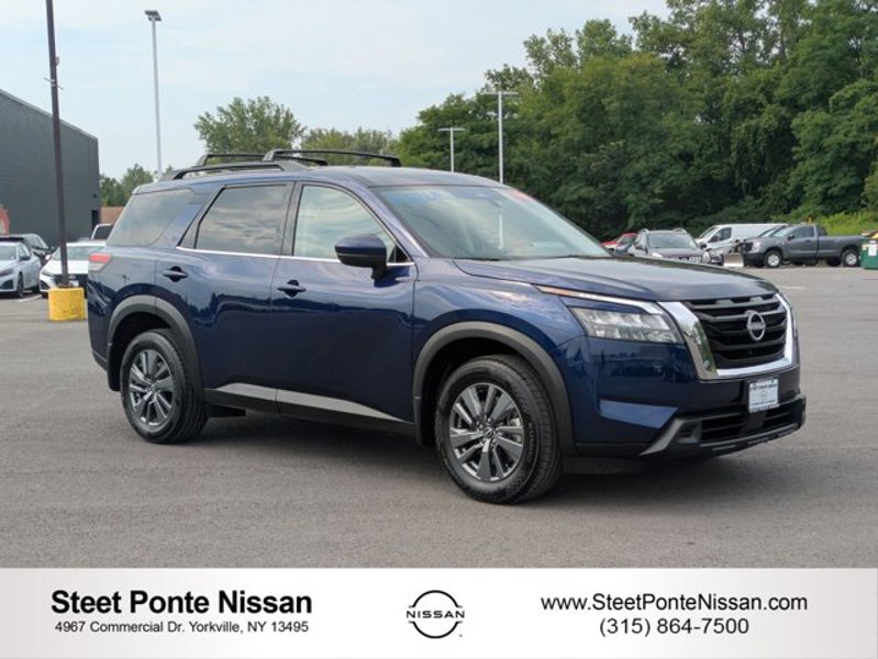 Certified 2025 Nissan Pathfinder SV image 1