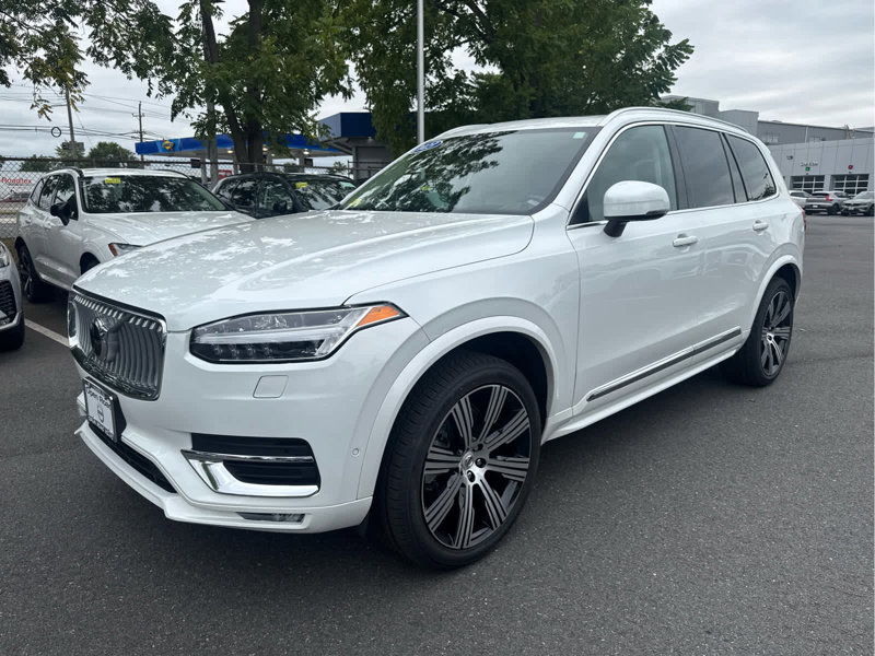 Certified 2023 Volvo XC90 B6 Ultimate w/ Protection Package Premier image 1