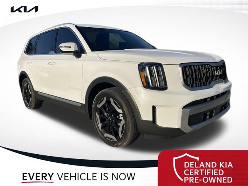 Certified 2023 Kia Telluride EX w/ EX Captain's Chair Package image 1
