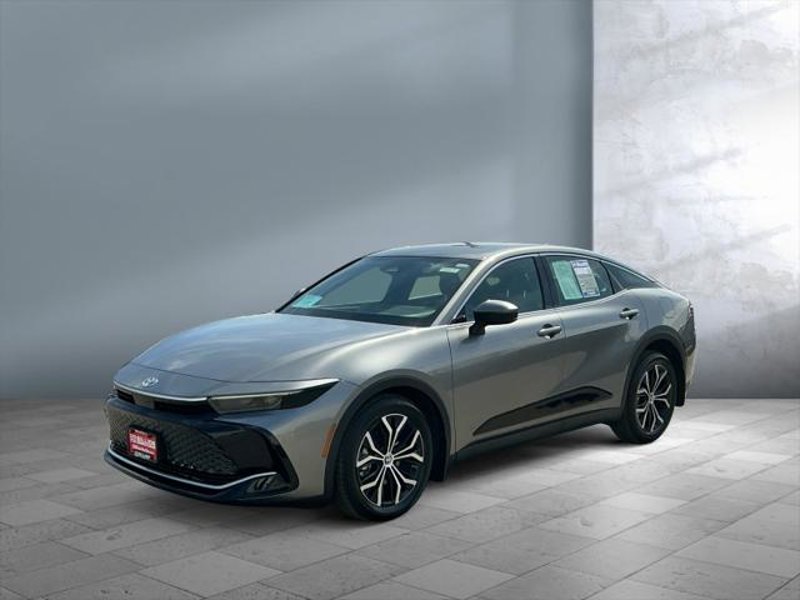 Certified 2024 Toyota Crown XLE image 1