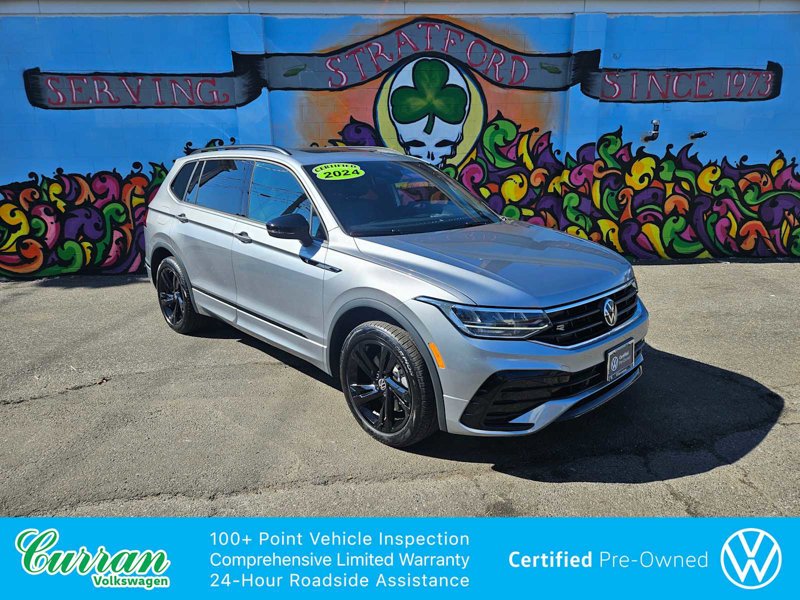 Certified 2024 Volkswagen Tiguan SE R-Line image 1