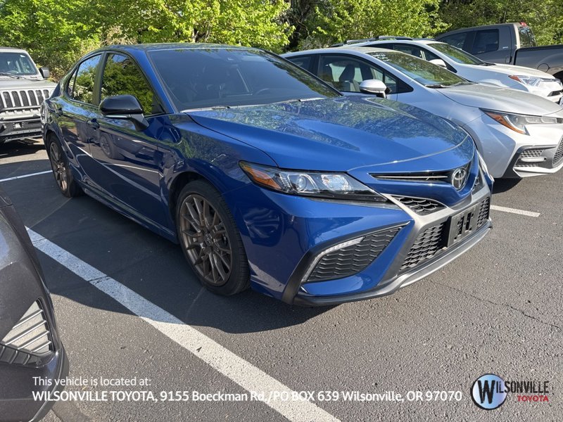 Used 2024 Toyota Camry SE image 1