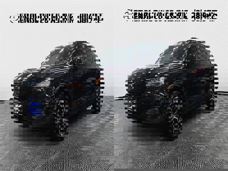 Certified 2022 Volvo XC40 P8 Recharge Plus image 1