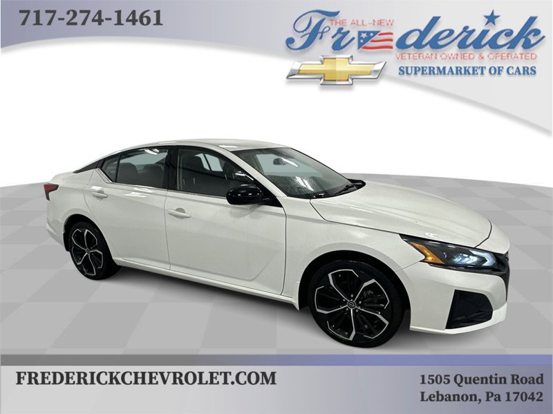 Used 2023 Nissan Altima 2.5 SR image 1