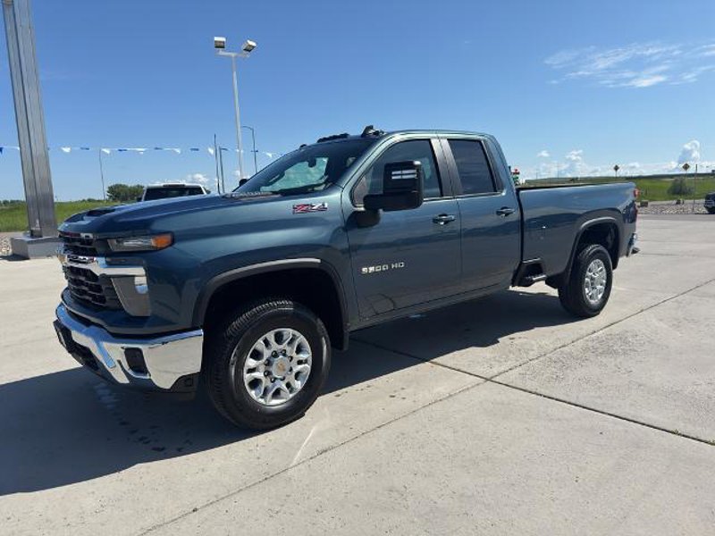 New 2025 Chevrolet Silverado 3500 LT w/ Convenience Package image 1