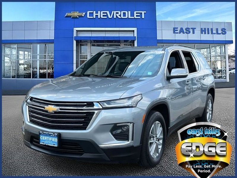 Certified 2023 Chevrolet Traverse LT image 1