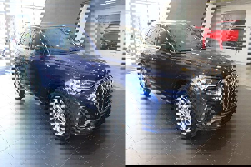 Certified 2024 Audi Q3 2.0T Premium w/ Convenience Package image 1
