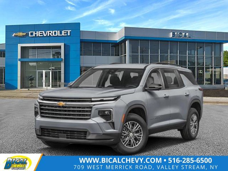 New 2025 Chevrolet Traverse LT image 1