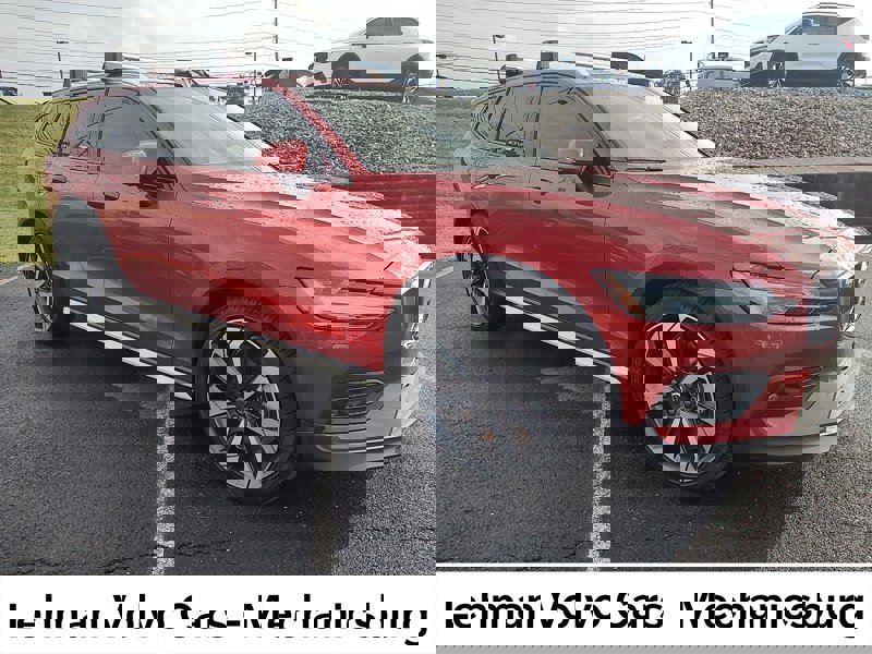 Certified 2024 Volvo V60 B5 Cross Country Ultimate image 1