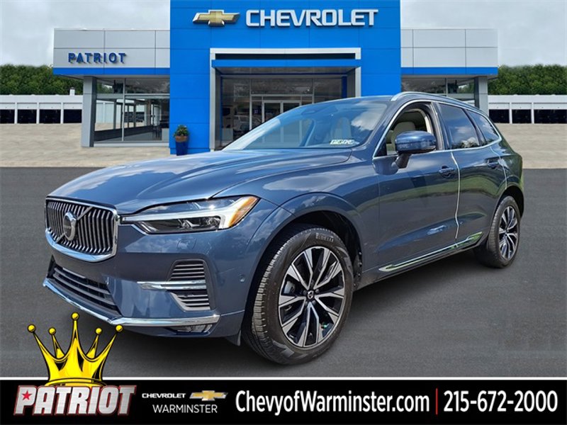 Used 2023 Volvo XC60 B5 Plus w/ Climate Package image 1